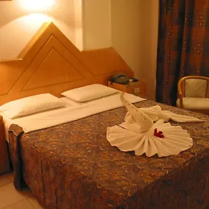 3* فندق الكرنك